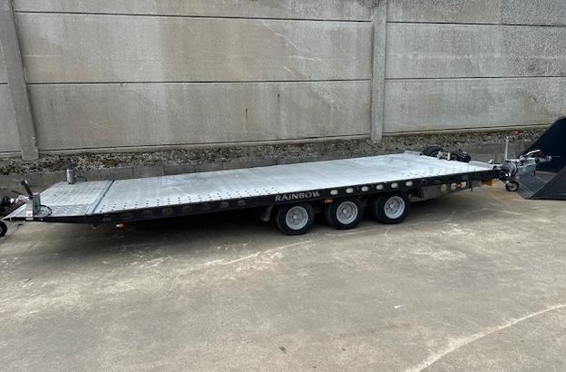 3.5 Tonne tipping car trailer with 3 axles